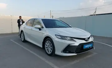 Toyota Camry 2021 года за 13 000 000 тг. в Шымкент фото 2