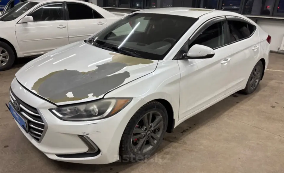 Hyundai Elantra 2017 года за 5 500 000 тг. в Астана