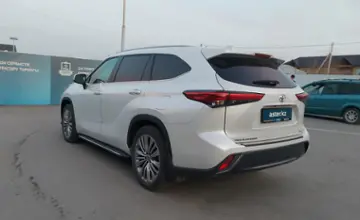 Toyota Highlander 2022 года за 32 500 000 тг. в Шымкент фото 4