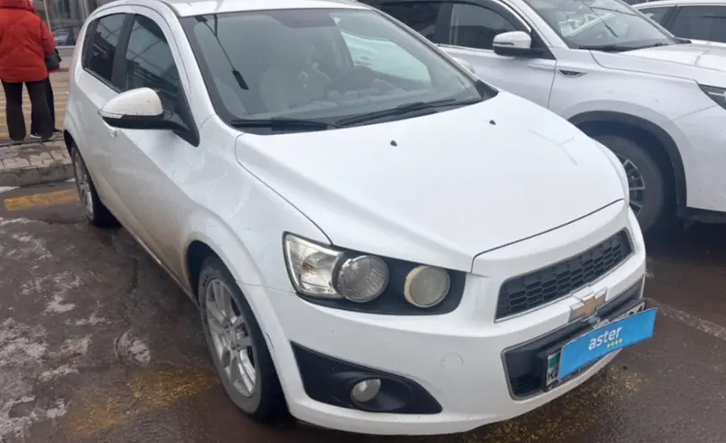 Chevrolet Aveo 2014 года за 4 000 000 тг. в Астана фото 3