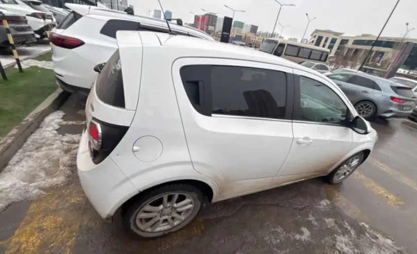 Chevrolet Aveo 2014 года за 4 000 000 тг. в Астана фото 4