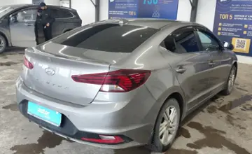 Hyundai Elantra 2019 года за 5 800 000 тг. в Астана фото 3