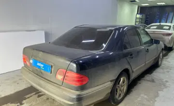 Mercedes-Benz E-Класс 1997 года за 1 500 000 тг. в Павлодар