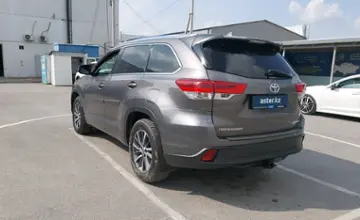 Toyota Highlander 2017 года за 18 000 000 тг. в Шымкент фото 4