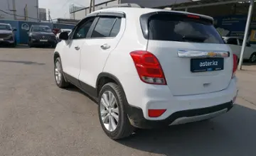 Chevrolet Trax 2018 года за 7 500 000 тг. в Шымкент фото 4