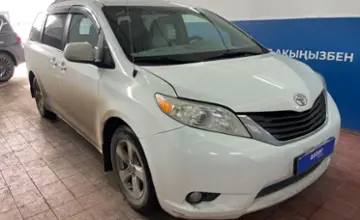 Toyota Sienna 2014 года за 12 000 000 тг. в Астана фото 3