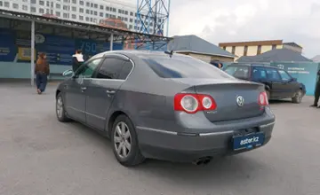 Volkswagen Passat 2005 года за 3 000 000 тг. в Шымкент фото 4