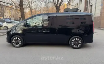 Hyundai Staria 2022 года за 21 500 000 тг. в Алматы фото 1