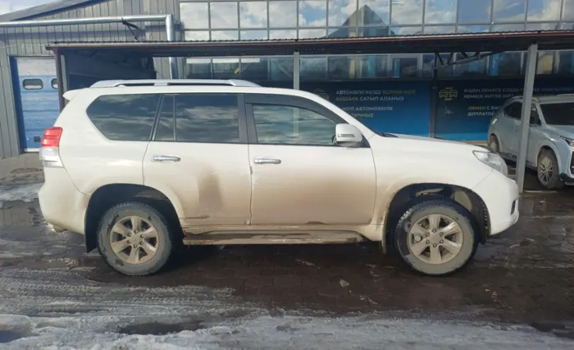 Toyota Land Cruiser Prado 2012 года за 14 500 000 тг. в Караганда фото 4