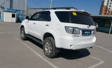 Toyota Fortuner 2006 года за 10 000 000 тг. в Шымкент фото 4