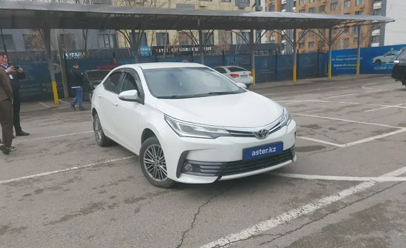 Toyota Corolla 2018 года за 8 000 000 тг. в Алматы фото 2