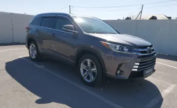 Toyota Highlander 2017 года за 17 000 000 тг. в Шымкент фото 2