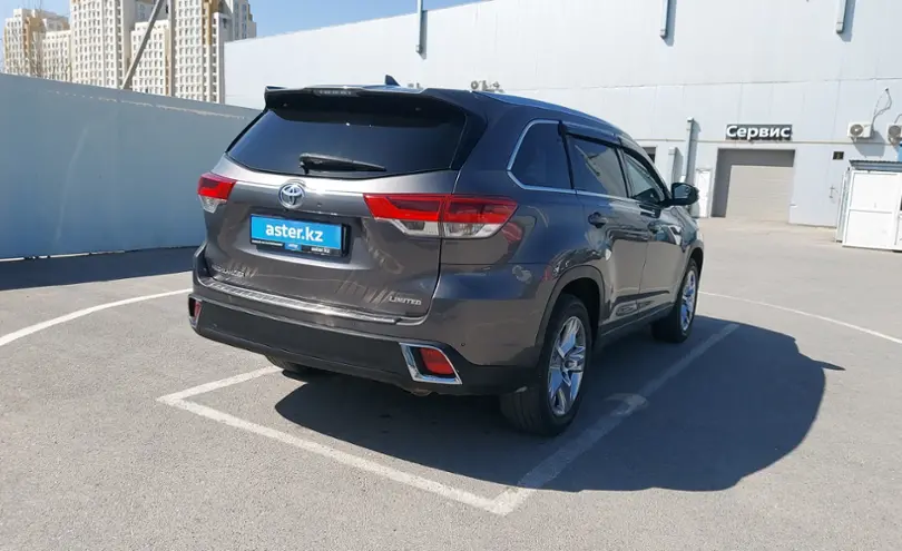 Toyota Highlander 2017 года за 17 000 000 тг. в Шымкент фото 3