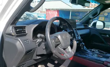 Lexus LX 2023 года за 65 000 000 тг. в Шымкент фото 5