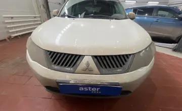 Mitsubishi Outlander 2007 года за 7 500 000 тг. в Астана фото 2
