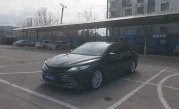 Toyota Camry 2019 года за 14 000 000 тг. в Алматы фото 1