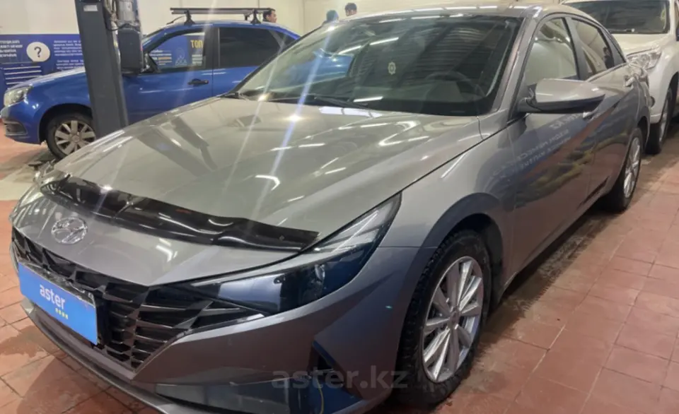 Hyundai Elantra 2023 года за 10 000 000 тг. в Астана