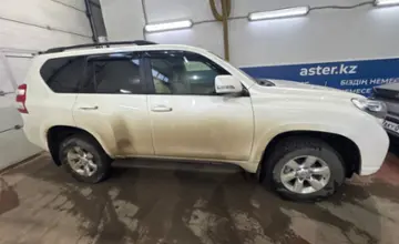 Toyota Land Cruiser Prado 2015 года за 17 000 000 тг. в Астана фото 4