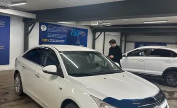 Chevrolet Cruze 2014 года за 4 200 000 тг. в Астана фото 3