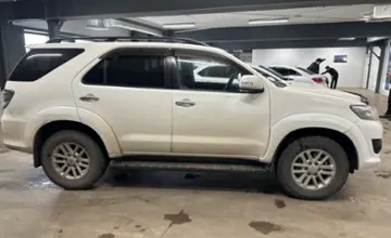 Toyota Fortuner 2015 года за 12 500 000 тг. в Астана фото 4