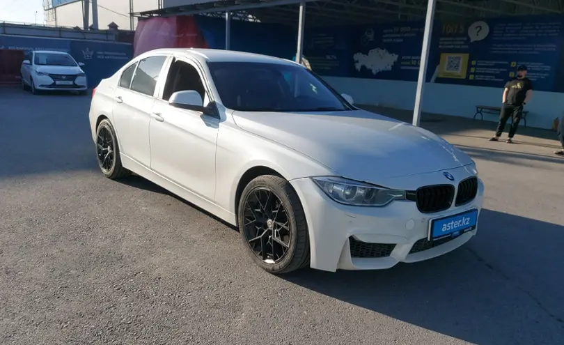 BMW 3 серии 2018 года за 10 000 000 тг. в Шымкент фото 2