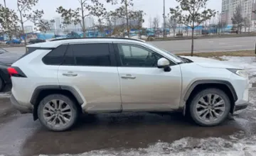 Toyota RAV4 2022 года за 16 000 000 тг. в Астана фото 4
