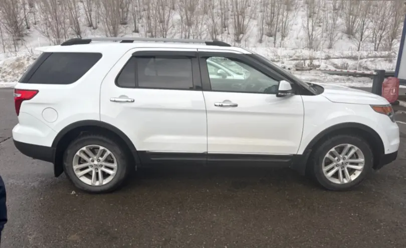 Ford Explorer 2014 года за 11 500 000 тг. в Усть-Каменогорск фото 4