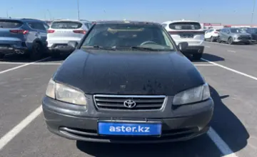 Toyota Camry 2000 года за 2 000 000 тг. в Алматы фото 2
