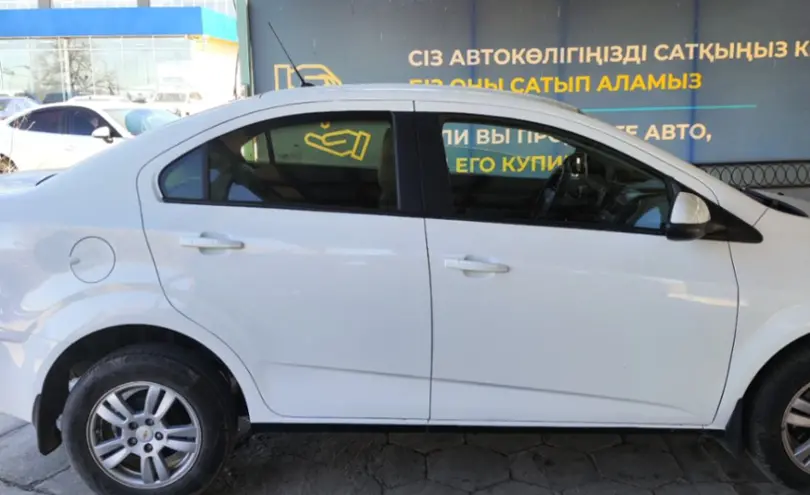 Chevrolet Aveo 2015 года за 4 000 000 тг. в Талдыкорган фото 4