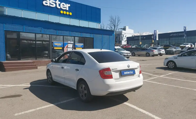 Skoda Rapid 2014 года за 3 500 000 тг. в Алматы фото 4