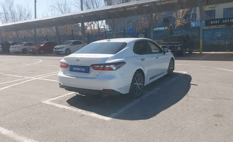Toyota Camry 2022 года за 15 000 000 тг. в Алматы фото 3
