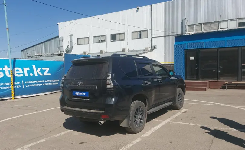 Toyota Land Cruiser Prado 2023 года за 28 300 000 тг. в Алматы фото 3