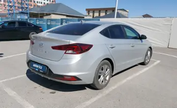 Hyundai Elantra 2018 года за 7 500 000 тг. в Шымкент фото 3