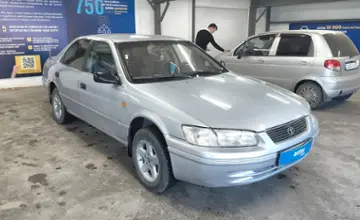 Toyota Camry 1997 года за 2 300 000 тг. в Астана фото 2