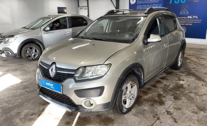 Renault Sandero 2017 года за 3 300 000 тг. в Астана