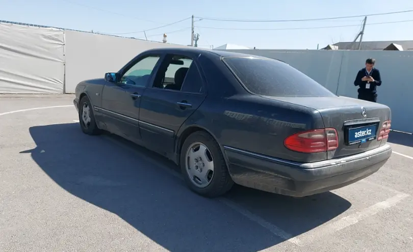 Mercedes-Benz E-Класс 1997 года за 2 500 000 тг. в Шымкент фото 4