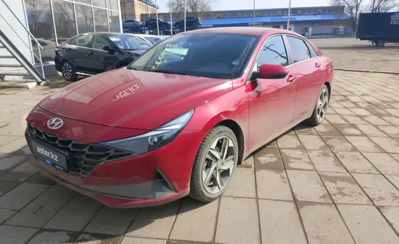 Hyundai Elantra 2021 года за 9 500 000 тг. в Уральск