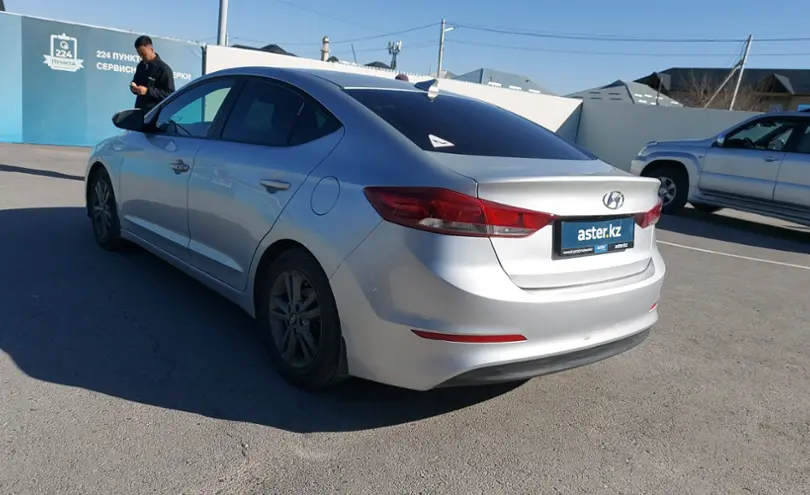 Hyundai Elantra 2018 года за 6 000 000 тг. в Шымкент фото 4