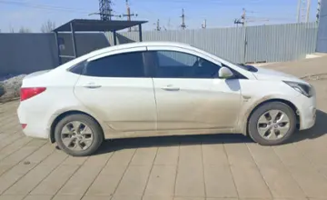 Hyundai Accent 2015 года за 5 000 000 тг. в Уральск фото 4