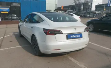 Tesla Model 3 2020 года за 11 500 000 тг. в Алматы фото 4