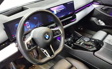 BMW 5 серии 2024 года за 36 000 000 тг. в Астана фото 5