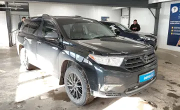 Toyota Highlander 2011 года за 13 000 000 тг. в Астана фото 2