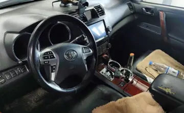Toyota Highlander 2011 года за 13 000 000 тг. в Астана фото 5