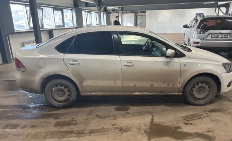 Volkswagen Polo 2015 года за 4 000 000 тг. в Астана фото 4