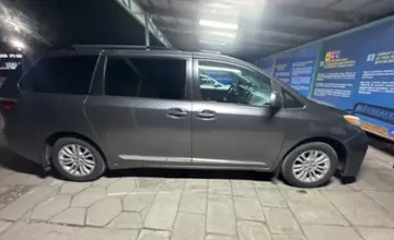 Toyota Sienna 2017 года за 17 000 000 тг. в Талдыкорган фото 4