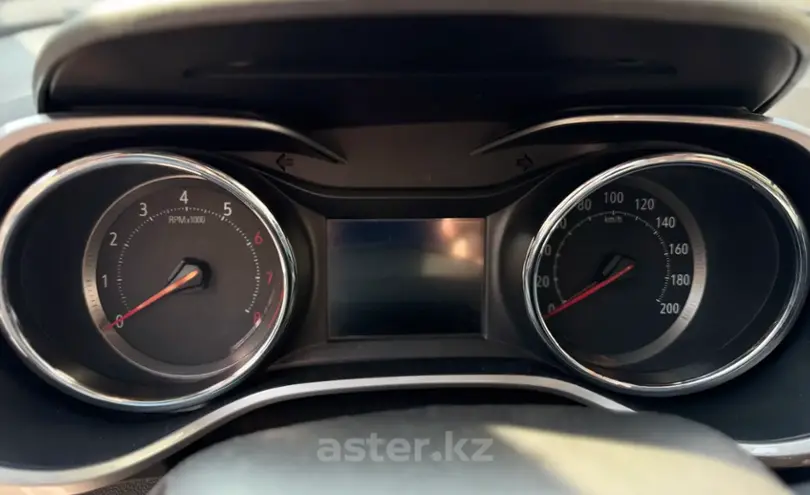 Chevrolet Tracker 2023 года за 8 100 000 тг. в Талдыкорган фото 3