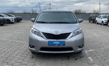 Toyota Sienna 2012 года за 10 300 000 тг. в Караганда фото 2