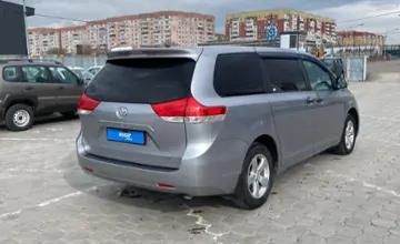 Toyota Sienna 2012 года за 10 300 000 тг. в Караганда