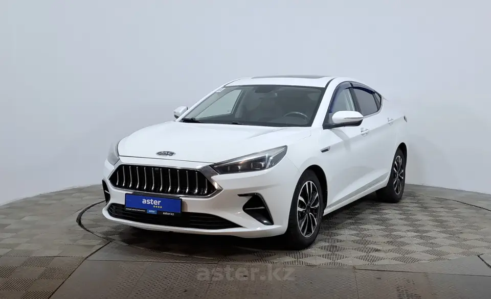 2022 JAC J7