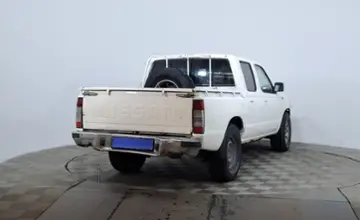Nissan NP300 2007 года за 1 790 000 тг. в Астана